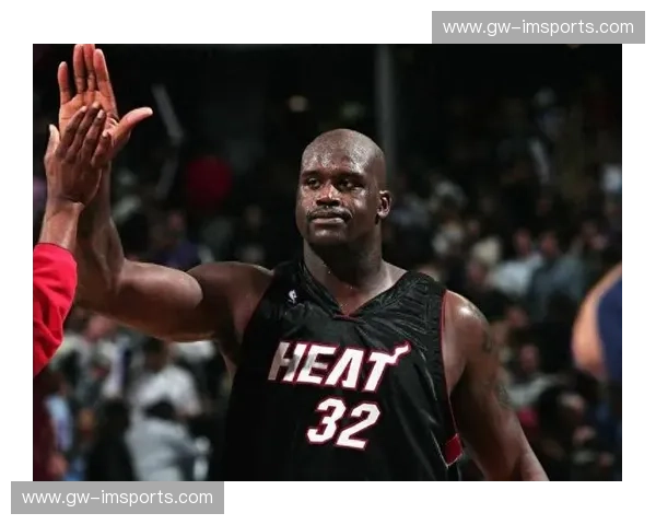 巨兽与铁锁的终极博弈:奥尼尔VS大本,NBA最后的力量图腾